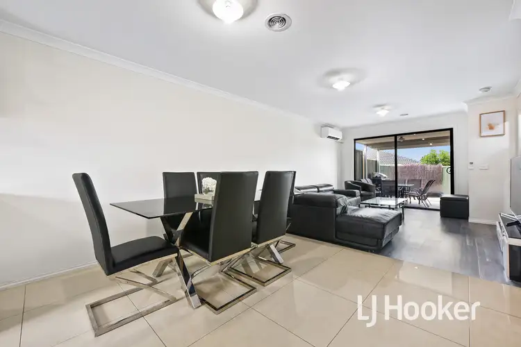 Second view of Homely unit listing, 2/3 Kylie Court, Hampton Park VIC 3976