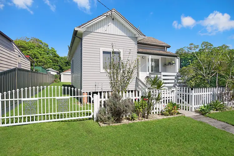 62 Arthur Street, Mayfield NSW 2304