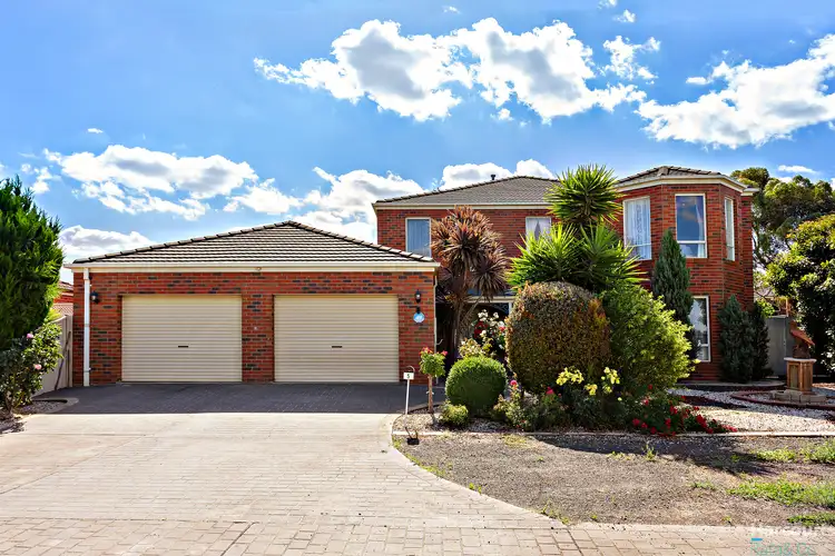 5 Dordogne Court, Roxburgh Park VIC 3064
