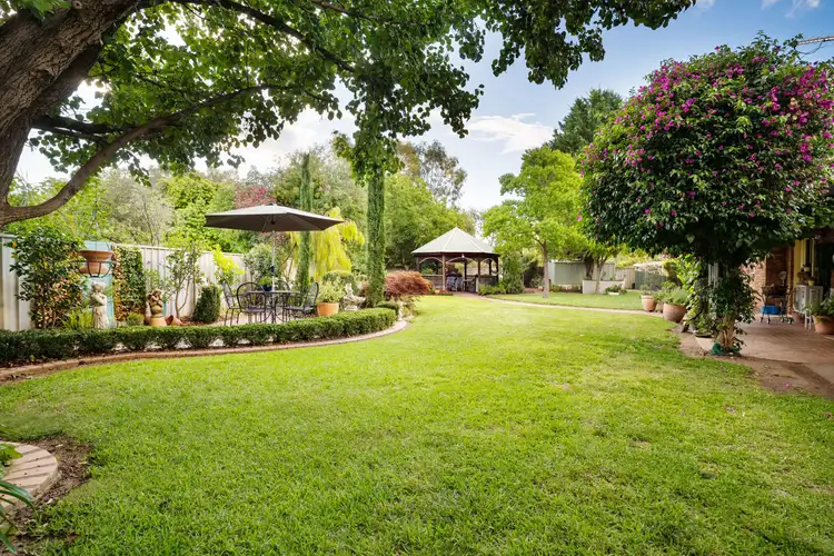 911 Fairview Drive, North Albury NSW 2640