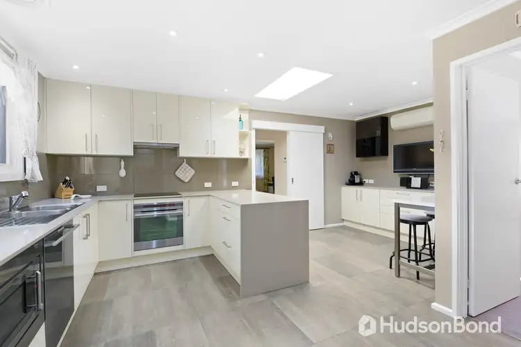 Second view of Homely house listing, 7 Gibson Court, Ringwood VIC 3134