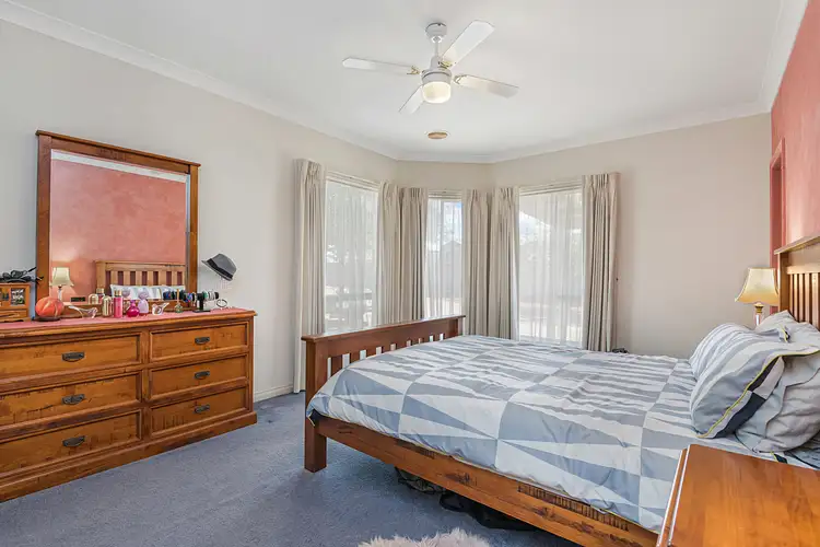 Fifth view of Homely house listing, 7 Brentwood Boulevard, Strathfieldsaye VIC 3551