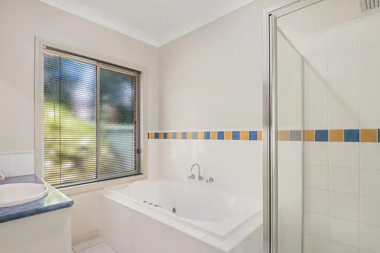 Sixth view of Homely house listing, 7 Brentwood Boulevard, Strathfieldsaye VIC 3551