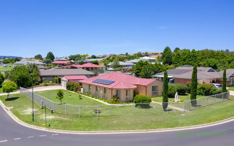 1 Emerald Drive, Kelso NSW 2795