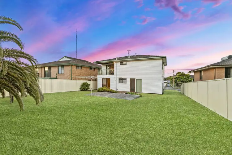 Second view of Homely house listing, 10 Hillcrest Avenue, Bateau Bay NSW 2261