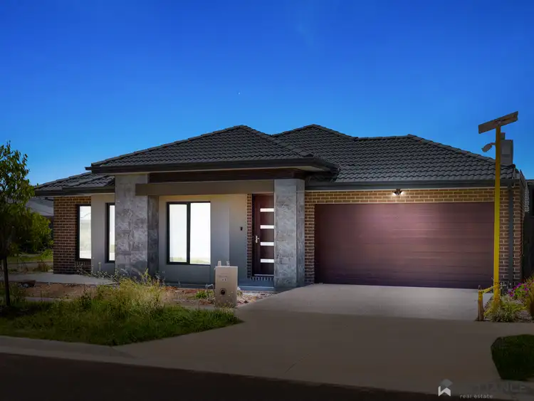 Main view of Homely house listing, 48 Bromley Circuit, Thornhill Park VIC 3335