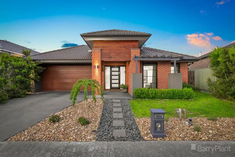 88 Dusseldorp Avenue, Pakenham VIC 3810