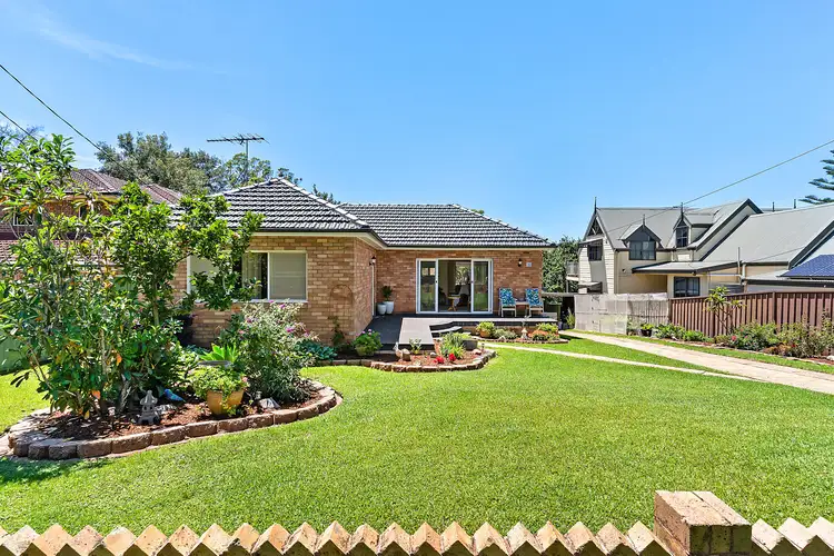 34 Tecoma Street, Heathcote NSW 2233