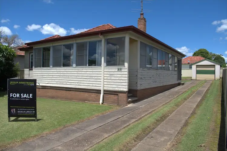 251 New England Highway, Rutherford NSW 2320