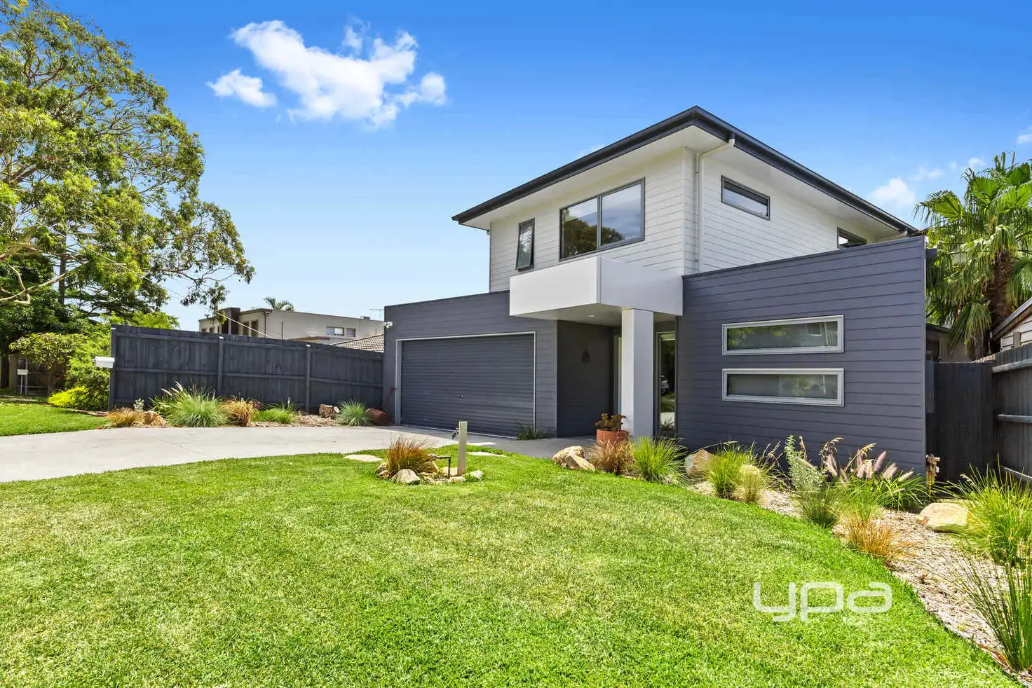 Main view of Homely townhouse listing, 2B Dahlia Street, Dromana VIC 3936