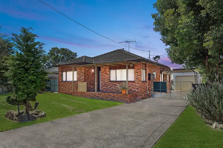 29 Haig Avenue, Georges Hall NSW 2198