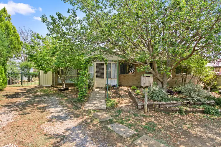 10 Baxter Place, Tamworth NSW 2340