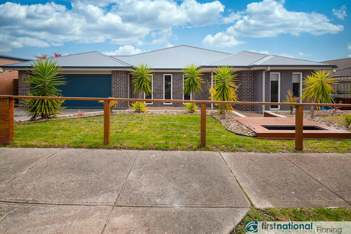 Main view of Homely house listing, 10 Durnoch Place, Cranbourne VIC 3977