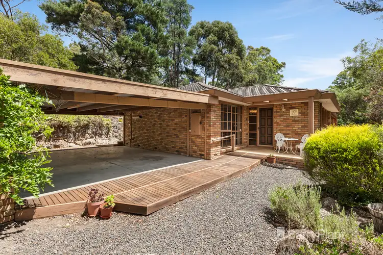 2 Caroline Crescent, Hurstbridge VIC 3099