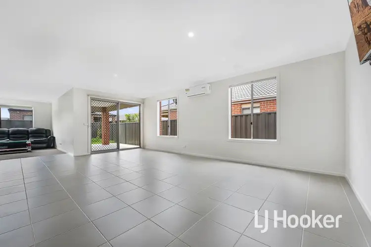 Fourth view of Homely house listing, 28 Benedetto Crescent, Cranbourne East VIC 3977