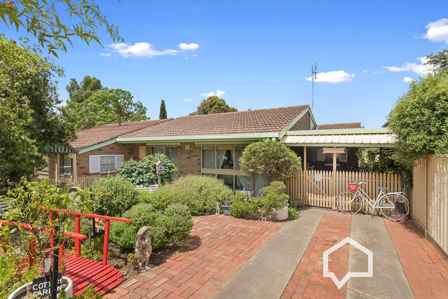 Main view of Homely unit listing, 2/1A Daniel Street, Long Gully VIC 3550