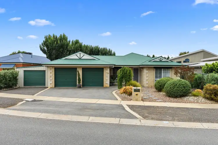 14 Cheviot Place, East Bendigo VIC 3550
