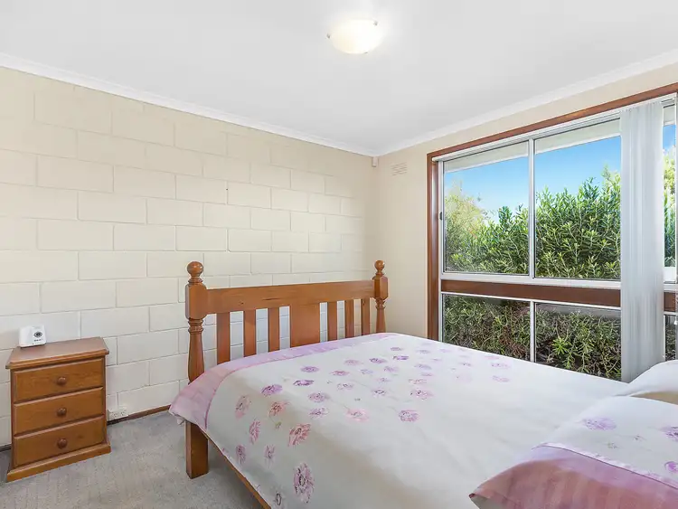 Fourth view of Homely unit listing, 2/6 Casaceli Court, Whittington VIC 3219
