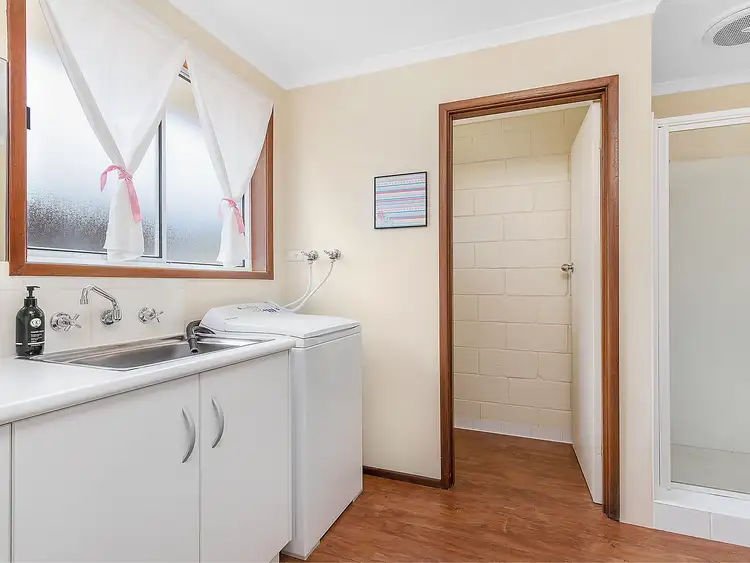 Fifth view of Homely unit listing, 2/6 Casaceli Court, Whittington VIC 3219