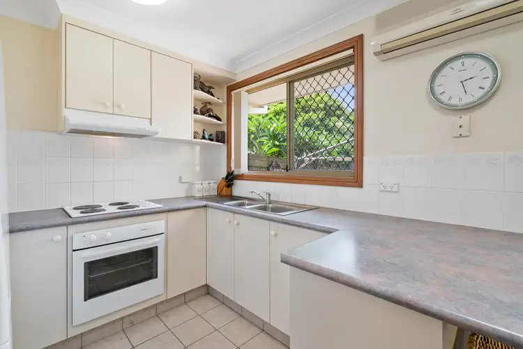Fifth view of Homely villa listing, 2/9 Fraser Road, Long Jetty NSW 2261