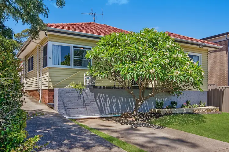 11 Bogalara Road, Old Toongabbie NSW 2146