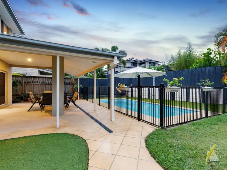 6 Santorini Place, Forest Lake QLD 4078