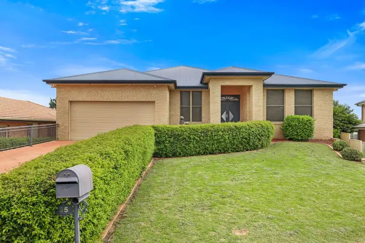 35 Ebony Close, Tamworth NSW 2340