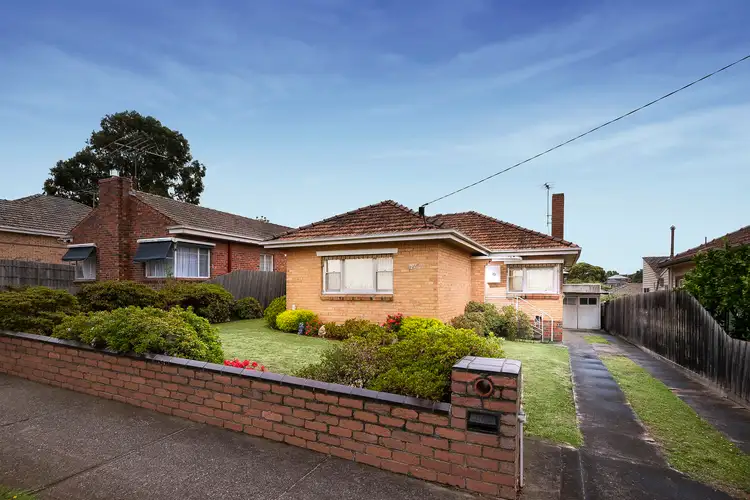 12 Balmoral Avenue, Pascoe Vale South VIC 3044