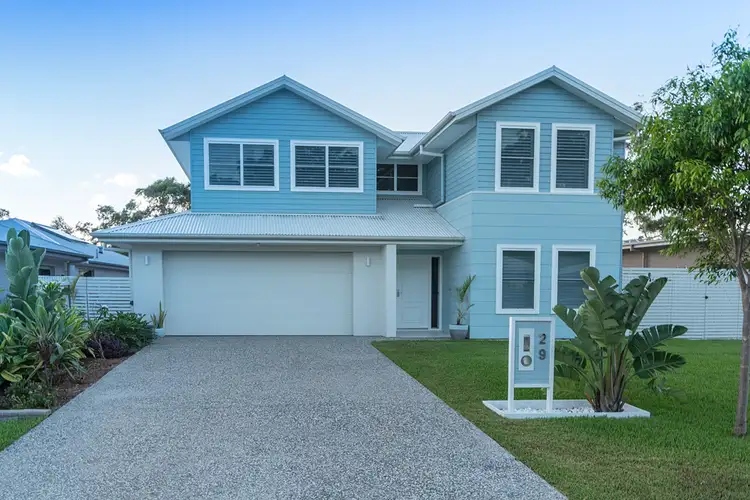29 Watergum Close, Sapphire Beach NSW 2450