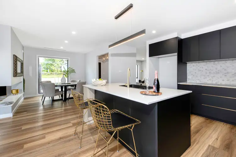 Fifth view of Homely house listing, 2 Propsting Street, Curtin ACT 2605