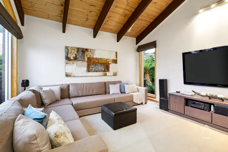 Second view of Homely house listing, 3 Callan Court, Mill Park VIC 3082