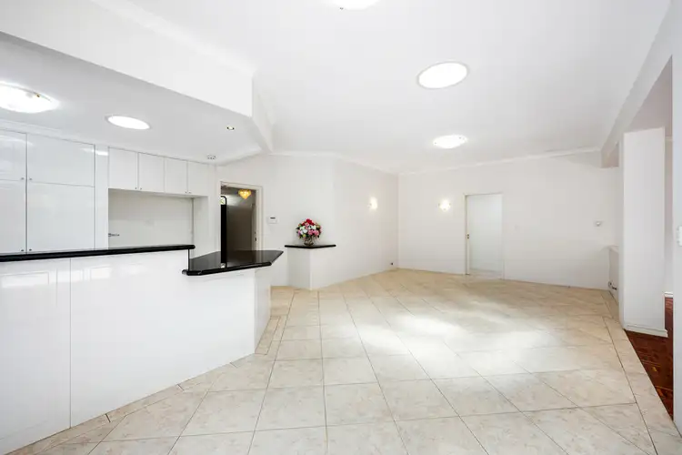Fifth view of Homely house listing, 7 Laguna Green, Jandakot WA 6164
