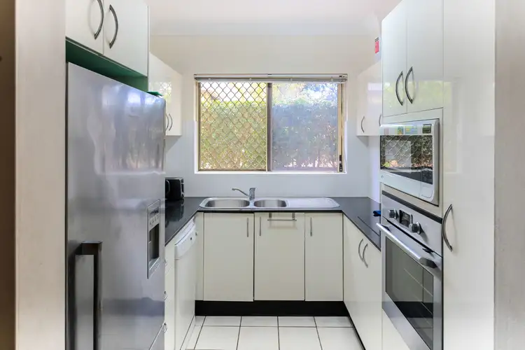 Second view of Homely apartment listing, 2/3 - 7 Gosport Street, Cronulla NSW 2230