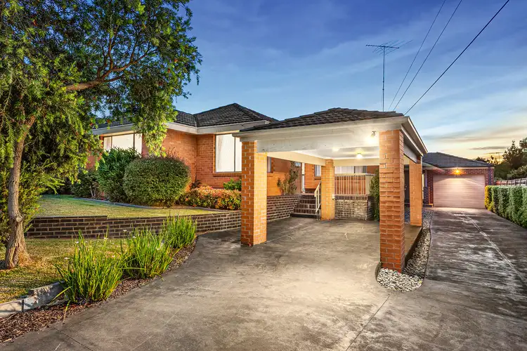 6 Curnola Avenue, Doncaster VIC 3108