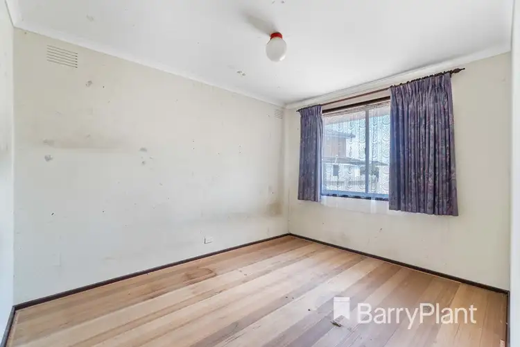 Fifth view of Homely house listing, 5 Bloomingdale Avenue, Albanvale VIC 3021