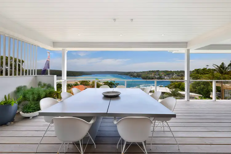 18 Matthew Flinders Place