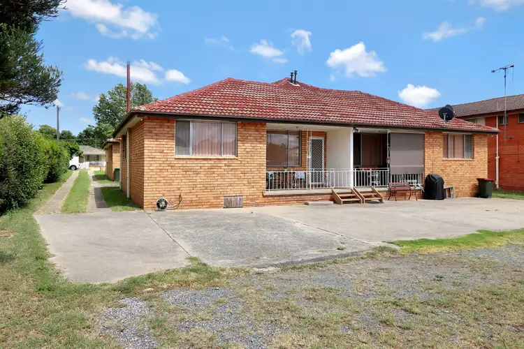 Sixth view of Homely unit listing, 11 Avoca Street, Goulburn NSW 2580
