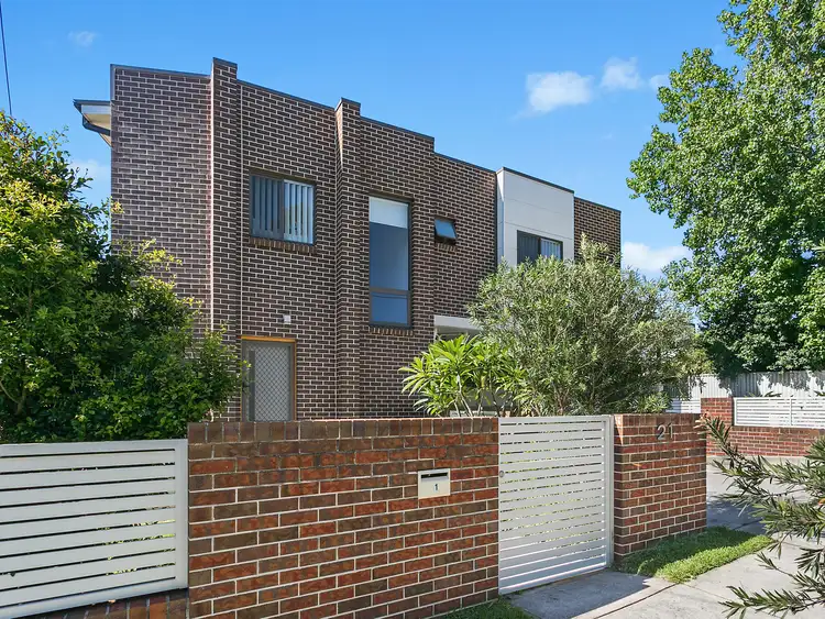 1/21 Girraween Road, Girraween NSW 2145