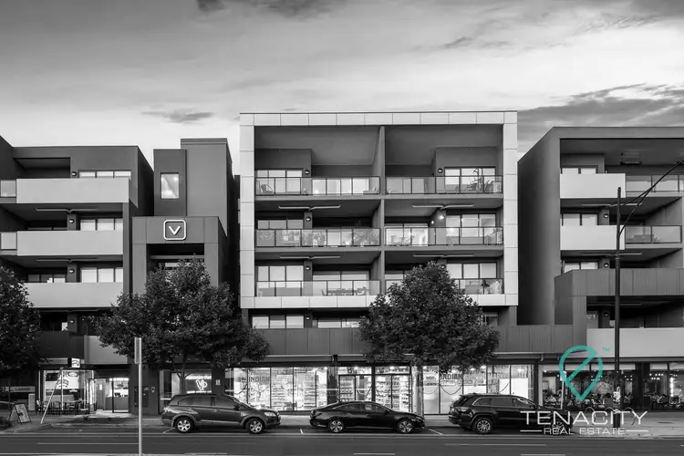 313/9 Commercial Road, Caroline Springs VIC 3023
