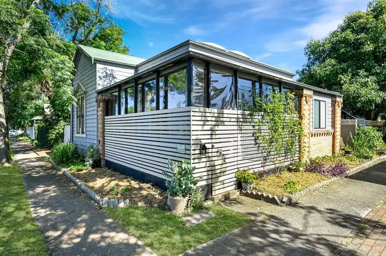 19 Donald Street, Hamilton NSW 2303