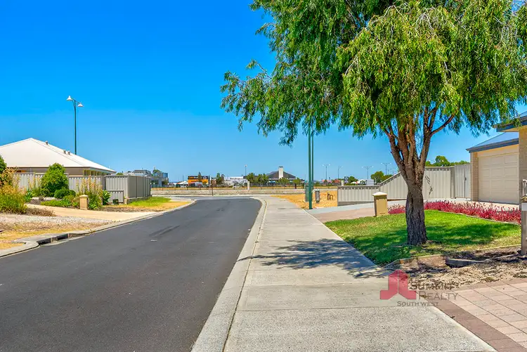 Third view of Homely house listing, 5 Aquila Drive, Australind WA 6233