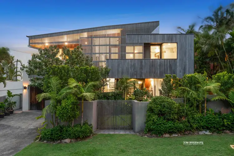 10 Ross Crescent, Sunshine Beach QLD 4567