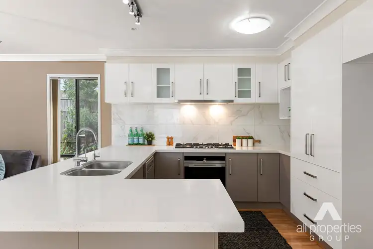 Second view of Homely house listing, 31 Nigella Circuit, Drewvale QLD 4116
