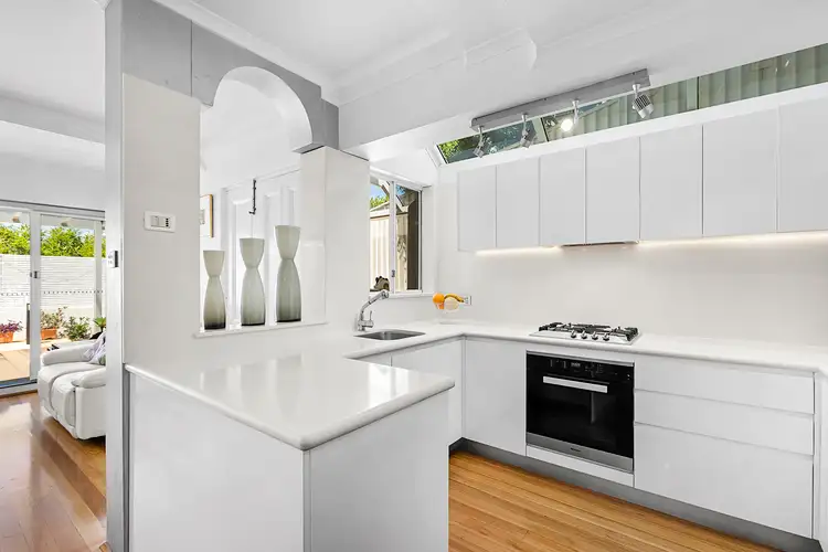 Fifth view of Homely unit listing, 2/32 Woolcott Street, Waverton NSW 2060