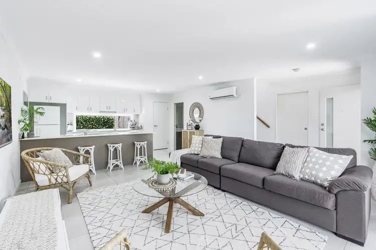 2/33 Barron Road, Birkdale QLD 4159