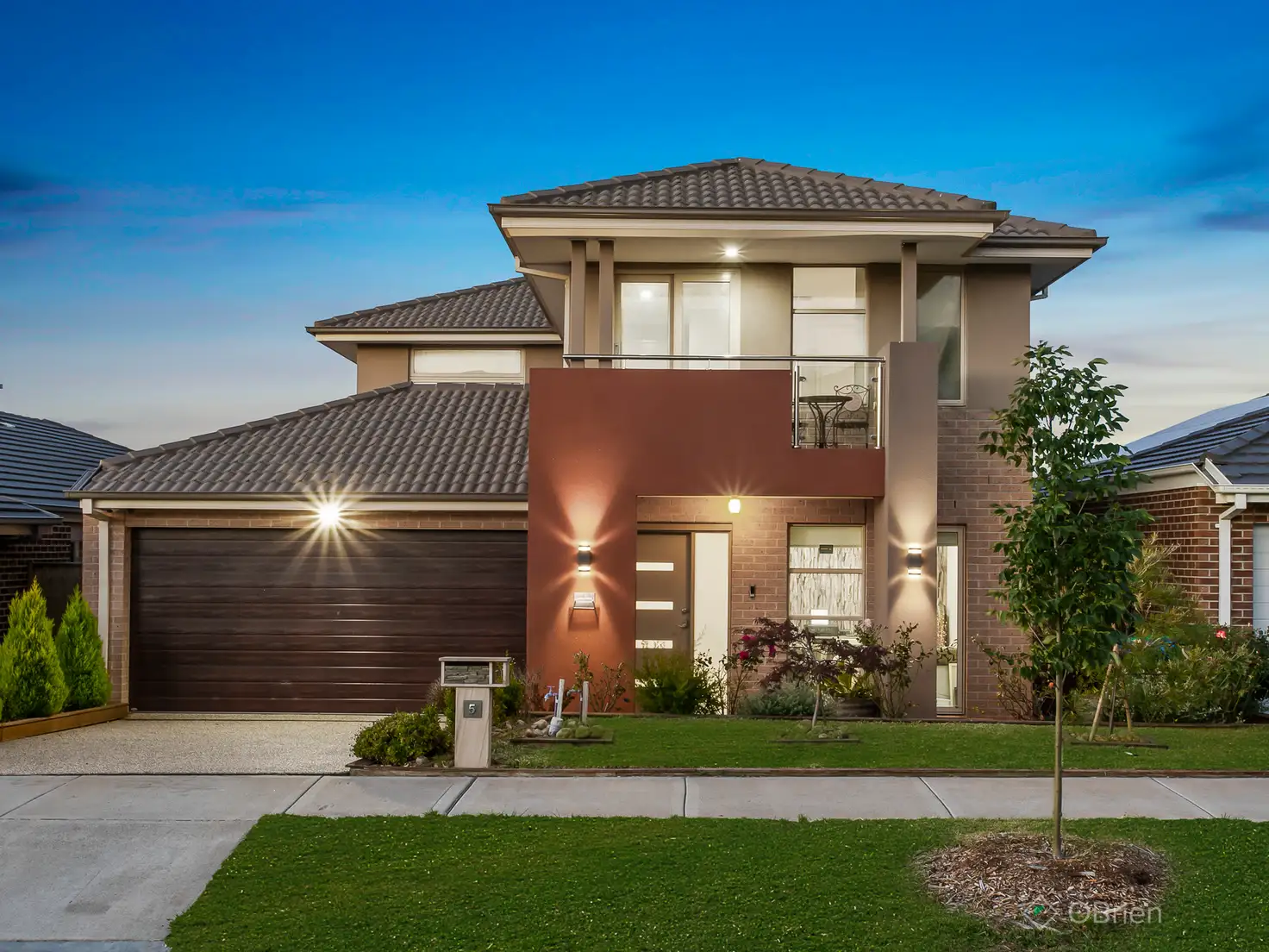 Main view of Homely house listing, 5 Beacon Drive, Cranbourne North VIC 3977