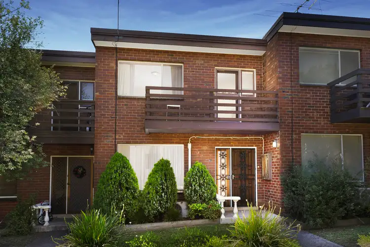 2/36 Josephine Street, Oak Park VIC 3046