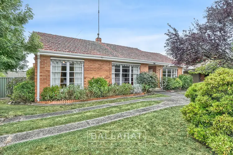 Main view of Homely house listing, 10 Browns Parade, Wendouree VIC 3355