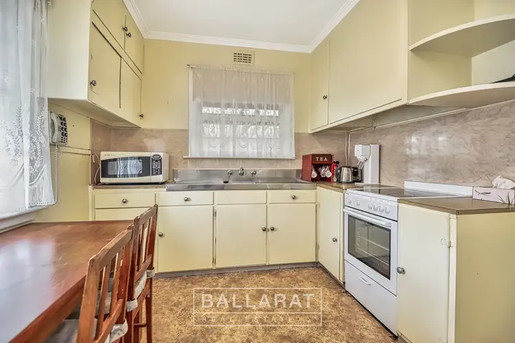 Fourth view of Homely house listing, 10 Browns Parade, Wendouree VIC 3355
