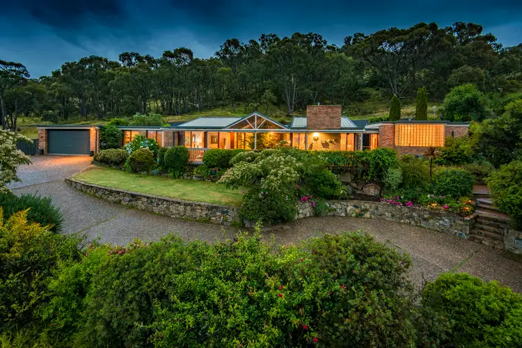 16 Sparkes Close, Fadden ACT 2904
